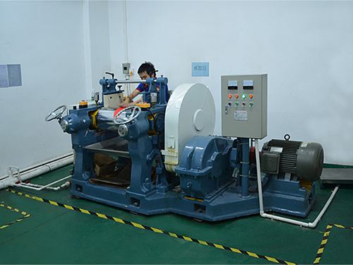 膠管加工車(chē)間